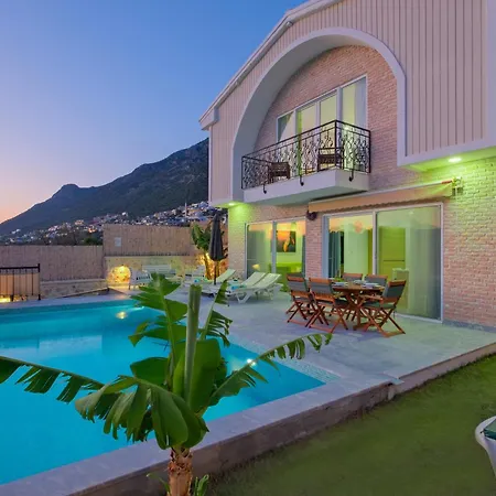 Toucano Peaceful With Nature View, Pool And Jacuzzi Villa