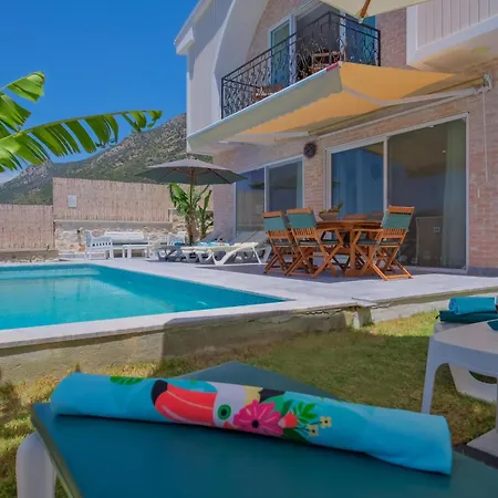 Toucano Peaceful With Nature View, Pool And Jacuzzi
